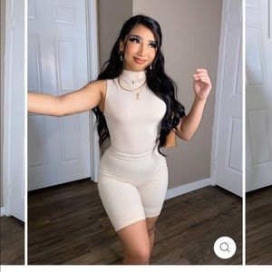 Classic romper (creme)